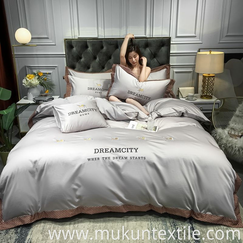  Cotton Embroidery Bedding Set